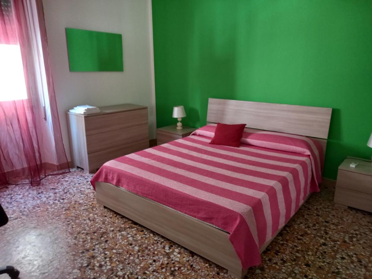 Camere In Affitto Sassari Exterior photo